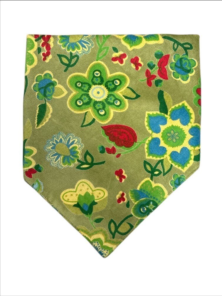 Nickytuch Grün-Blumen 45 cm